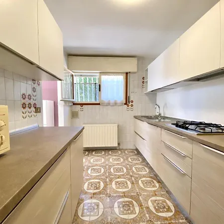 Fausti ヴィラ リニャーノ・サッビアドーロ